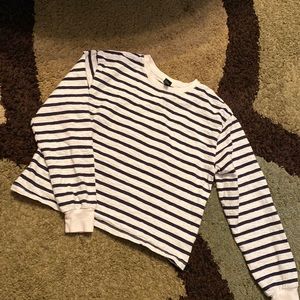 Medium crop long sleeve